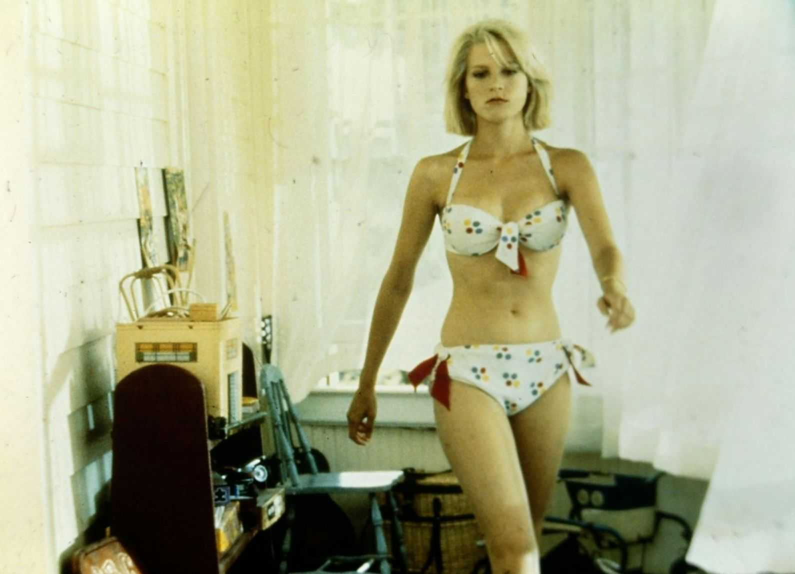Bridget fonda net worth 2023: age, height, weight, husband, kids, bio-wiki | wealthy persons