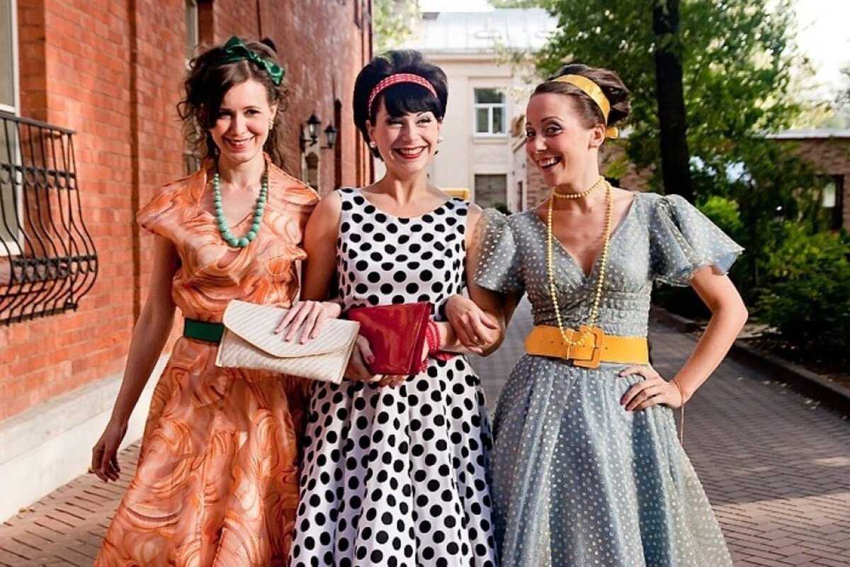 С чем носить белый костюм, как его комбинировать и сочетать: фото примеры модных луков