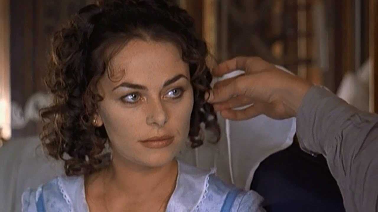 Polly walker