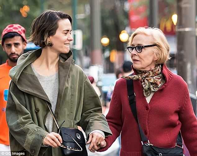 Sarah paulson is cherishing her time with partner, actress holland taylor