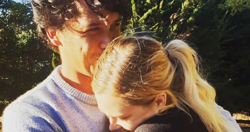 The 100’s eliza taylor opens up about her and bob morley’s love story