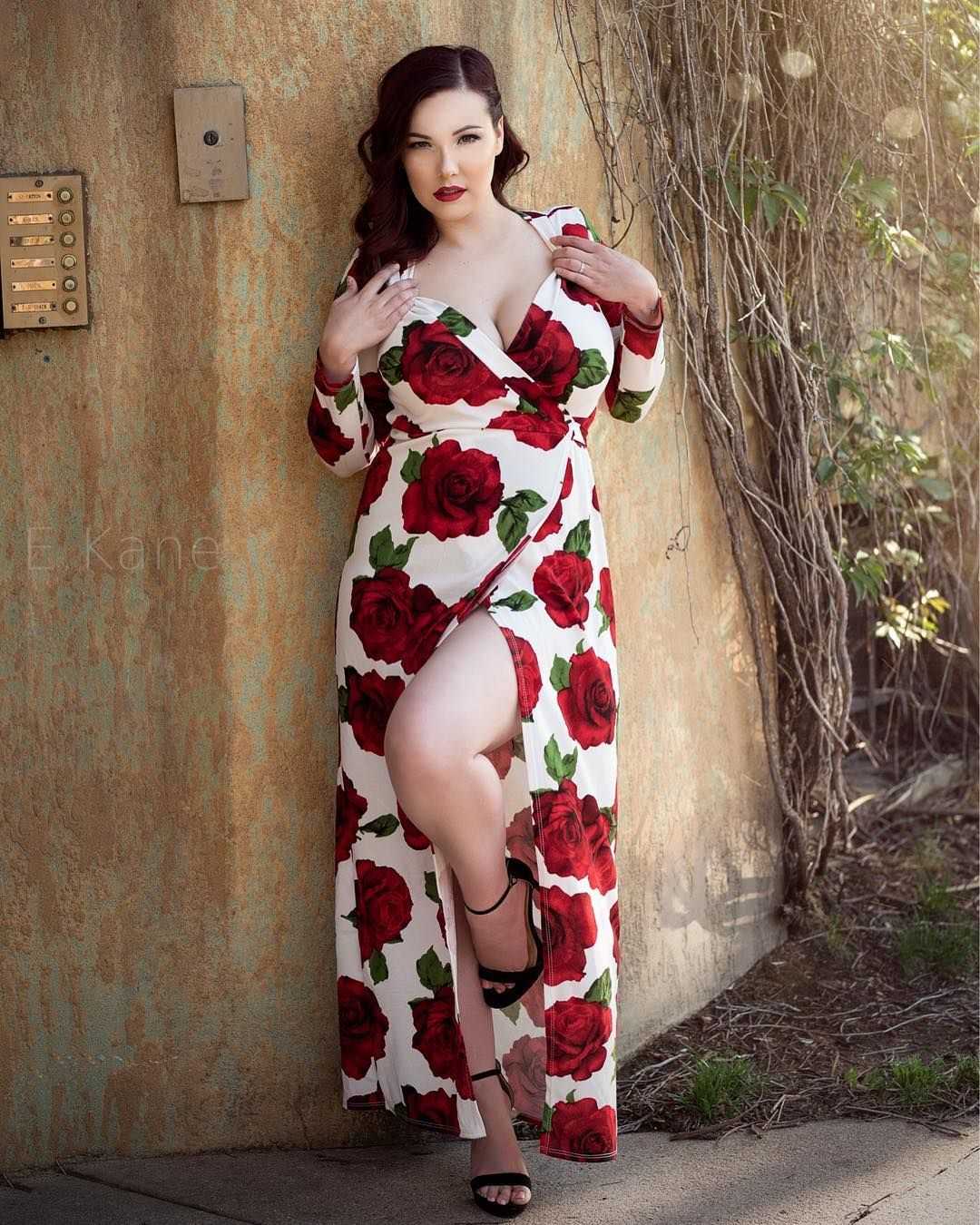 Elizabeth marxs body, career, boyfriend & net worth
