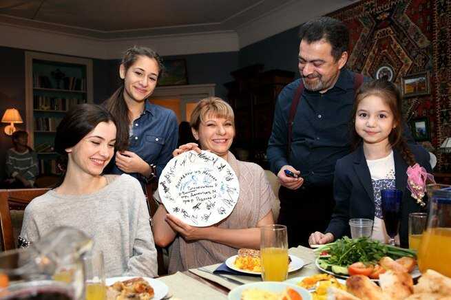 Элен касьяник биография личная жизнь