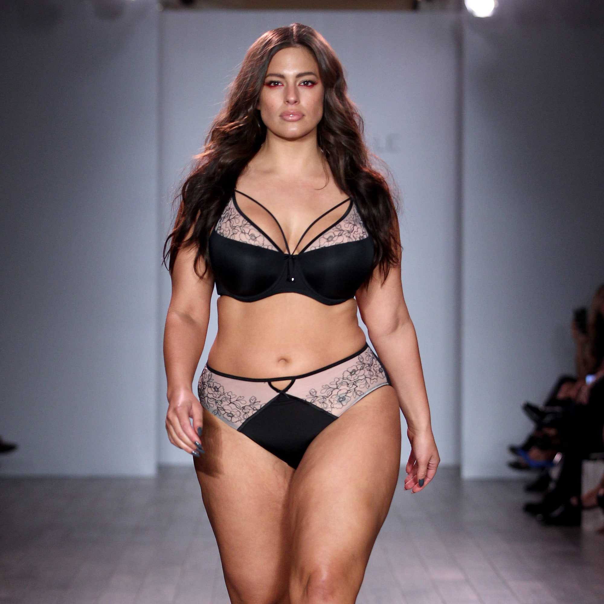 Самые известные модели plus-size: топ 25 (50 фото)