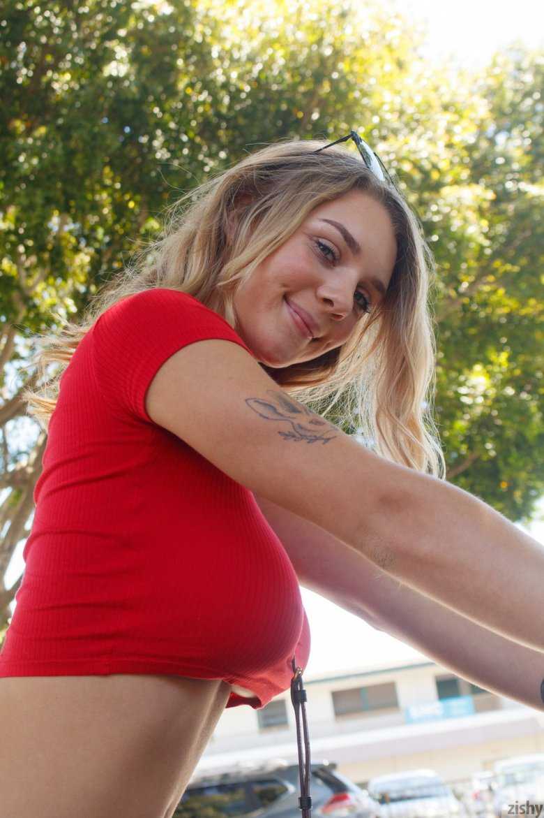 Gabbie carter net worth, age, height, relationship status