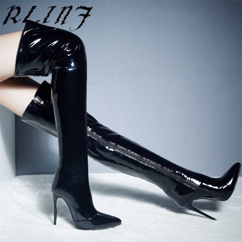С чем и как носить мини-юбку в 2023 году – фото модных образов | estellemoda.ru