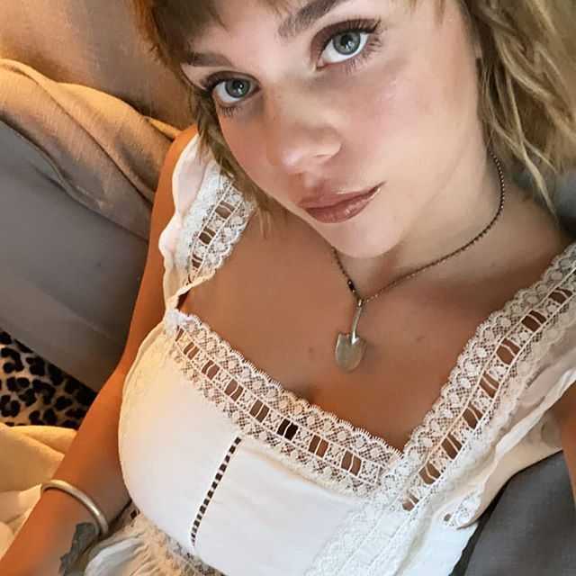 Gabbie carter bio, wiki, age, height - megastarsbio.com bio