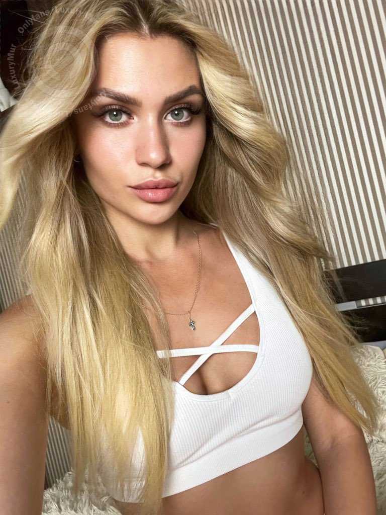 Luxury mur (лакшери мур): биография актрисы |